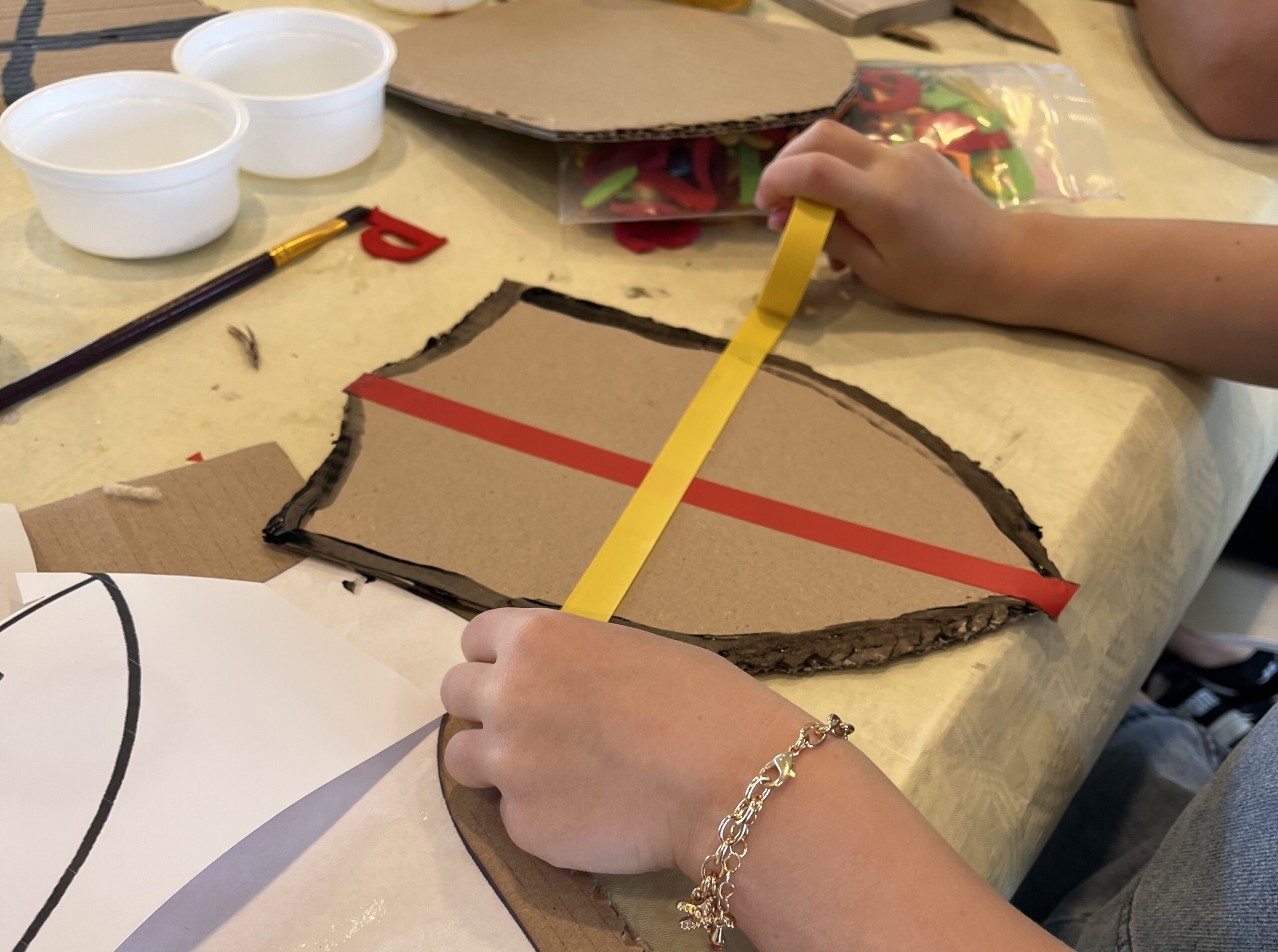 Zomervakantie | Middeleeuwen: Maak je eigen wapenschild in Hildes Atelier