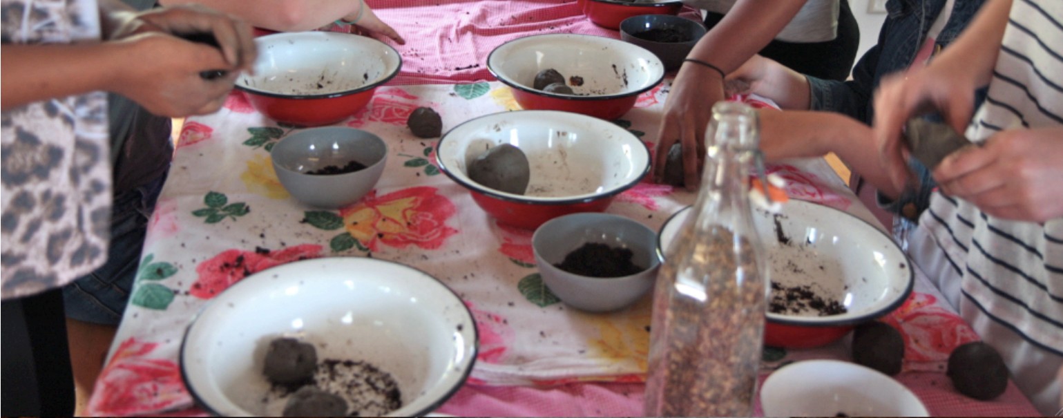 Meivakantie | Hildes Atelier - Zaadbommetjes maken